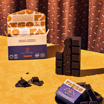 Nan's Stash / Peanut, Toffee + Digestive Biscuit Chocolate