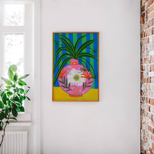 Fancy Spider plant in floral vase art print | Botanical Deco