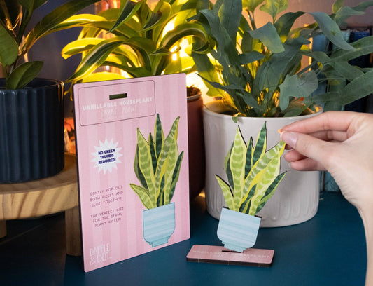 UNKILLABLE SNAKE PLANT POP OUT CARD