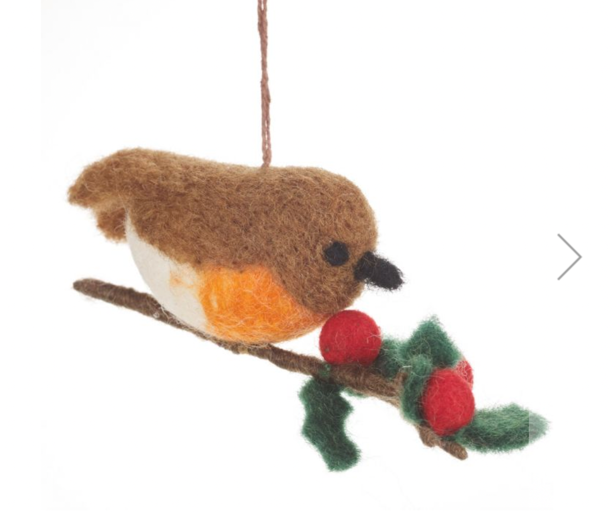 Robin with Holly Decoration by Felt So Good