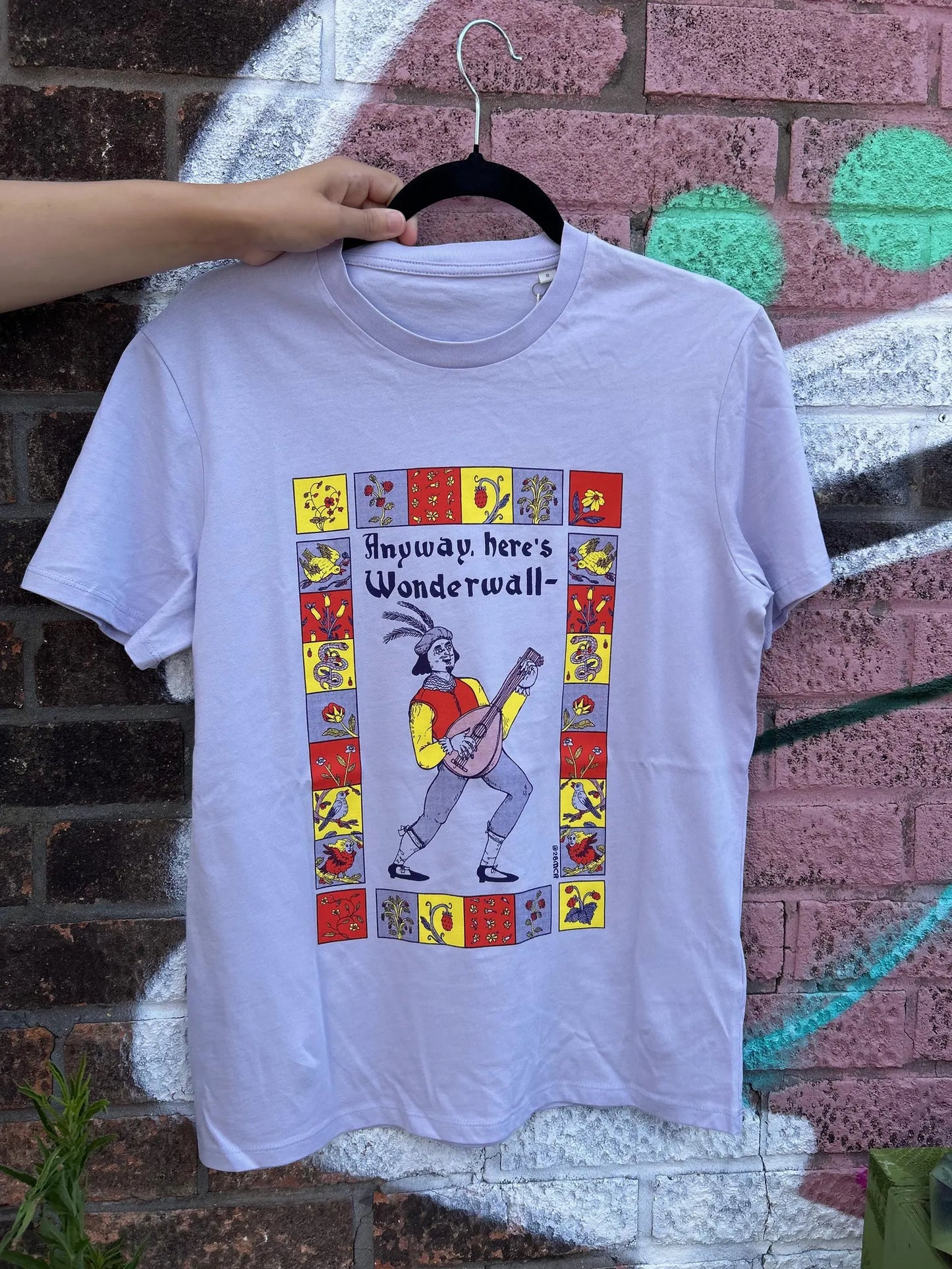 Wonderwall Lilac illustrated Screen-printed Tee